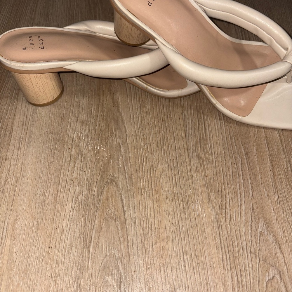 Elegant Cream Women's Heeled Sandals
